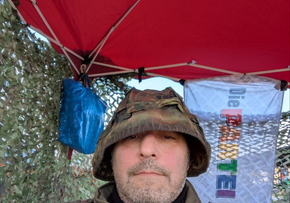 Dekrutierungsbüro zur Bundeswehr-Jubiläumsfeier